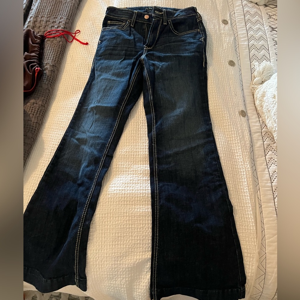 Brand new Ariat jeans worn once. Size 27